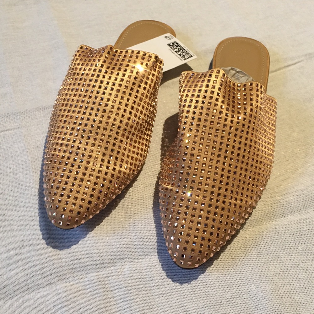 Flat mules